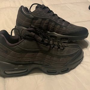 Nike airmax woman’s sneakers BRAND NEW!